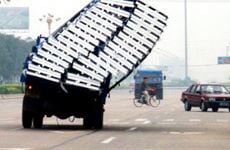freight forwarder or let factory handle?